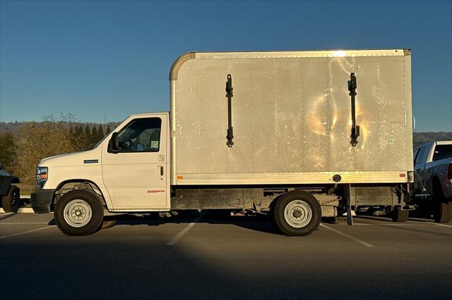 2019 Ford E-350 Cutaway E-350 SD
