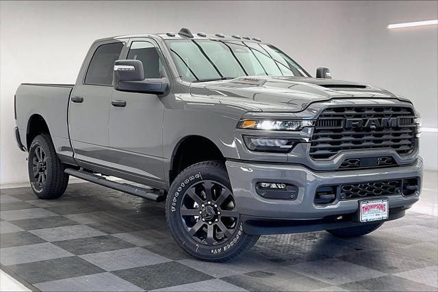 2026 RAM Ram 2500 RAM 2500 BLACK EXPRESS CREW CAB 4X4 64 BOX