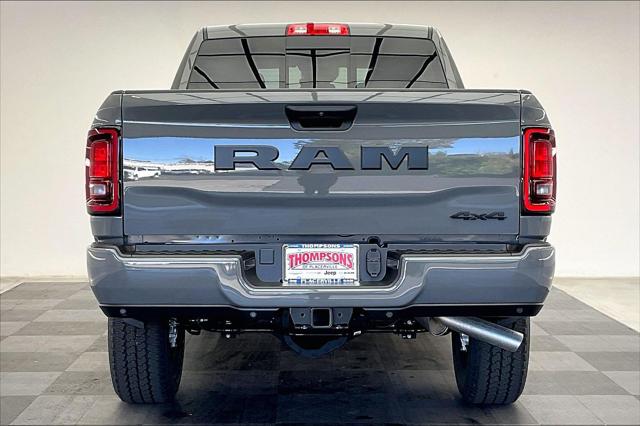 2026 RAM Ram 2500 RAM 2500 BLACK EXPRESS CREW CAB 4X4 64 BOX