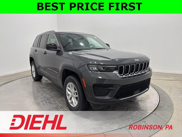 2025 Jeep Grand Cherokee GRAND CHEROKEE LAREDO X 4X4