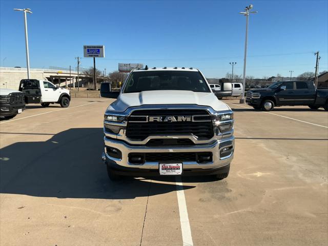 2026 RAM Ram 3500 RAM 3500 TRADESMAN CREW CAB 4X4 8 BOX