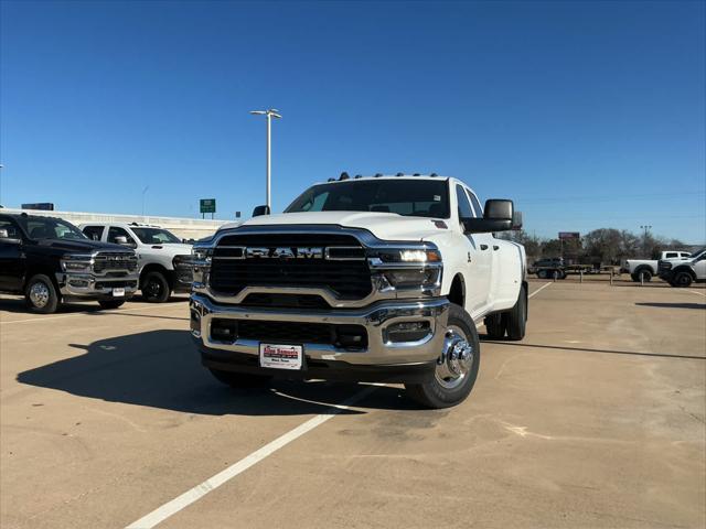 2026 RAM Ram 3500 RAM 3500 TRADESMAN CREW CAB 4X4 8 BOX