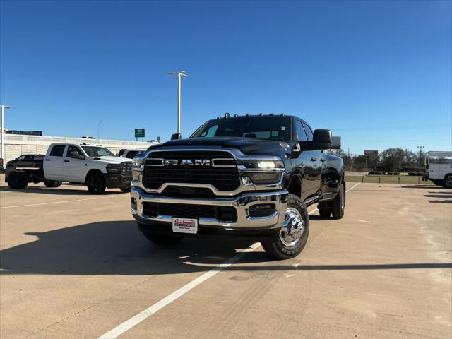2026 RAM Ram 3500 RAM 3500 TRADESMAN CREW CAB 4X4 8 BOX