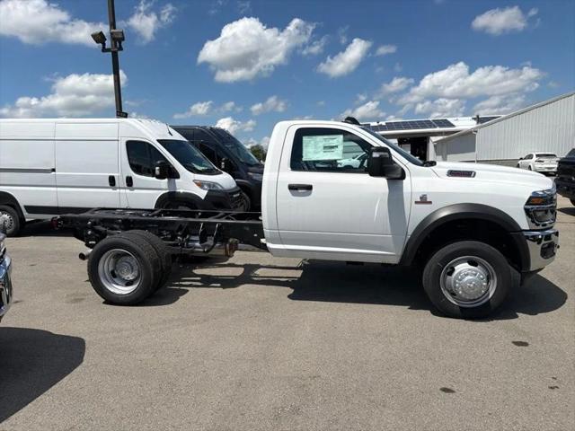 2026 RAM 5500 Chassis RAM 5500 TRADESMAN CHASSIS REGULAR CAB 4X4 60 CA