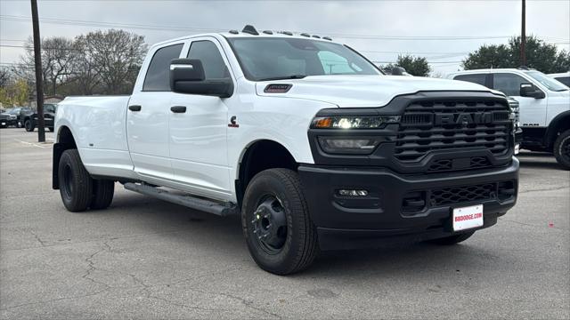 2026 RAM Ram 3500 RAM 3500 TRADESMAN CREW CAB 4X4 8 BOX