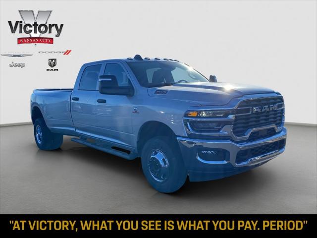 2026 RAM Ram 3500 RAM 3500 TRADESMAN CREW CAB 4X4 8 BOX