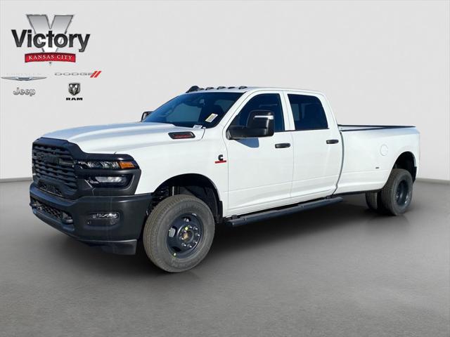 2026 RAM Ram 3500 RAM 3500 TRADESMAN CREW CAB 4X4 8 BOX