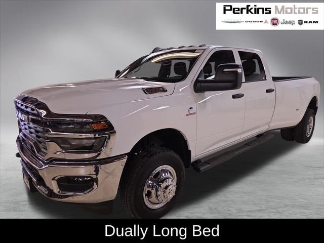 2026 RAM Ram 3500 RAM 3500 TRADESMAN CREW CAB 4X4 8 BOX