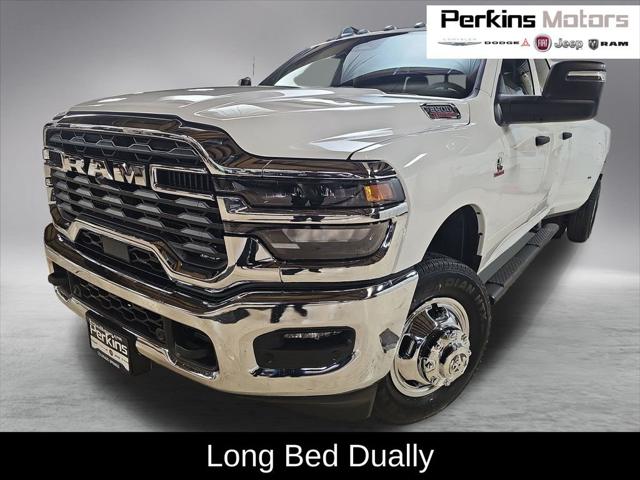 2026 RAM Ram 3500 RAM 3500 TRADESMAN CREW CAB 4X4 8 BOX
