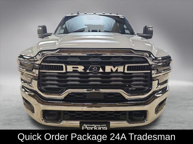 2026 RAM Ram 3500 RAM 3500 TRADESMAN CREW CAB 4X4 8 BOX