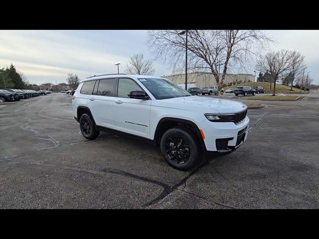 2025 Jeep Grand Cherokee GRAND CHEROKEE L ALTITUDE 4X4 2025 Jeep Grand Cherokee GRAND CHEROKEE L ALTITUDE 4X4