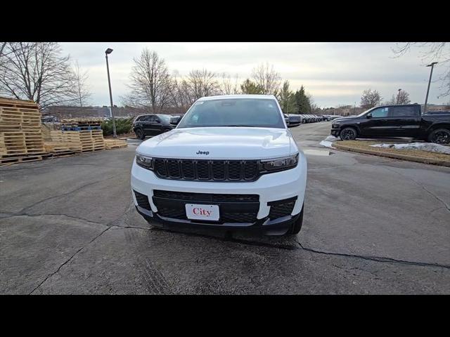 2025 Jeep Grand Cherokee GRAND CHEROKEE L ALTITUDE 4X4