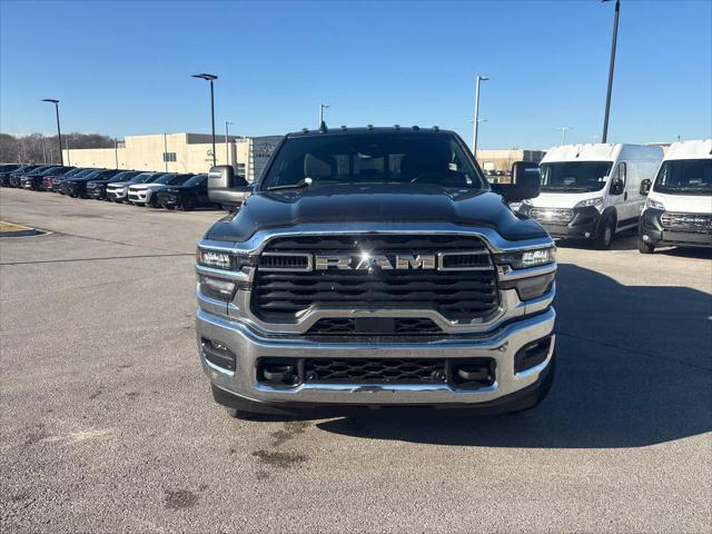 2026 RAM Ram 3500 RAM 3500 TRADESMAN CREW CAB 4X4 8 BOX