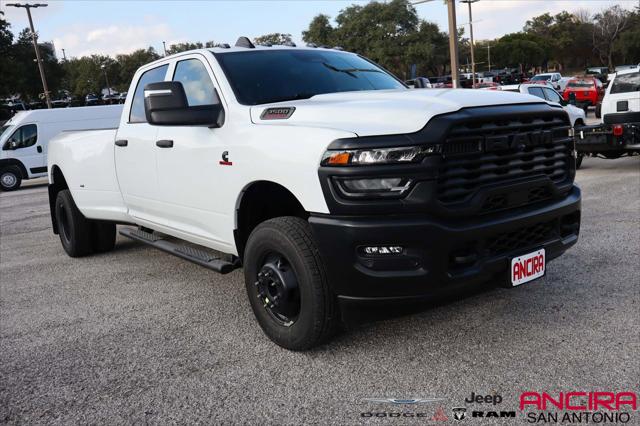 2026 RAM Ram 3500 RAM 3500 TRADESMAN CREW CAB 4X4 8 BOX