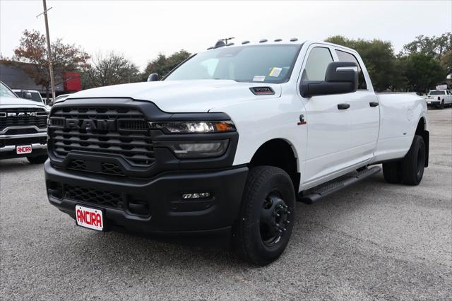2026 RAM Ram 3500 RAM 3500 TRADESMAN CREW CAB 4X4 8 BOX