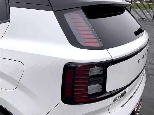 2025 Volvo EX30 Ultra Twin Motor Performance, Fully electric