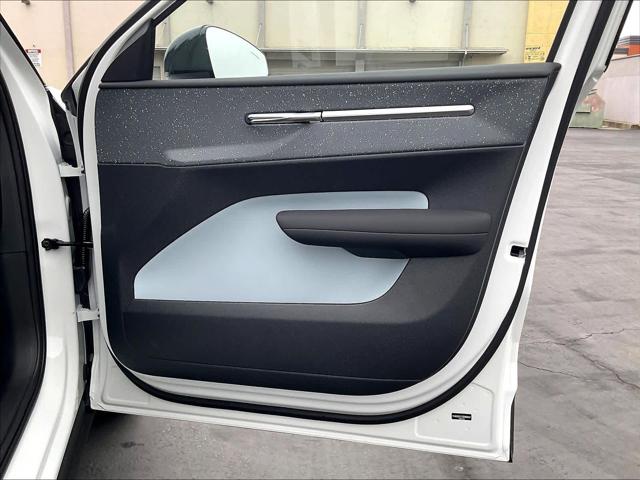 2025 Volvo EX30 Ultra Twin Motor Performance, Fully electric