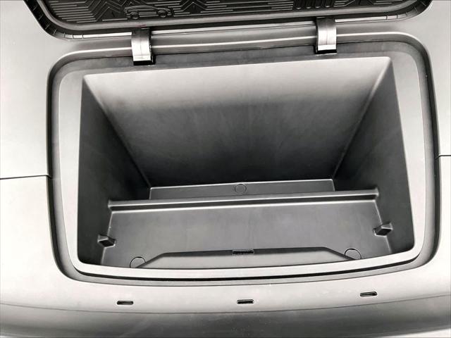 2025 Volvo EX30 Ultra Twin Motor Performance, Fully electric