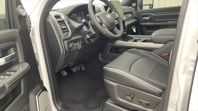 2026 RAM Ram 3500 RAM 3500 LARAMIE CREW CAB 4X4 64 BOX