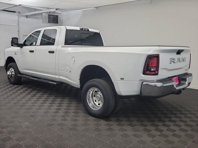 2026 RAM Ram 3500 RAM 3500 TRADESMAN CREW CAB 4X4 8 BOX