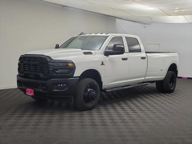 2026 RAM Ram 3500 RAM 3500 TRADESMAN CREW CAB 4X4 8 BOX