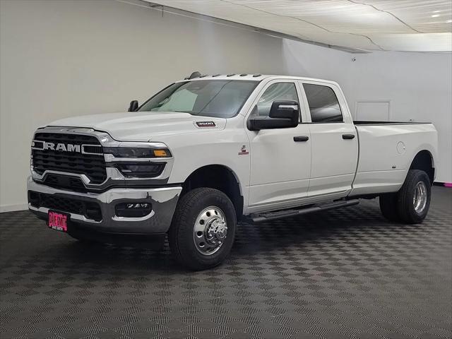 2026 RAM Ram 3500 RAM 3500 TRADESMAN CREW CAB 4X4 8 BOX