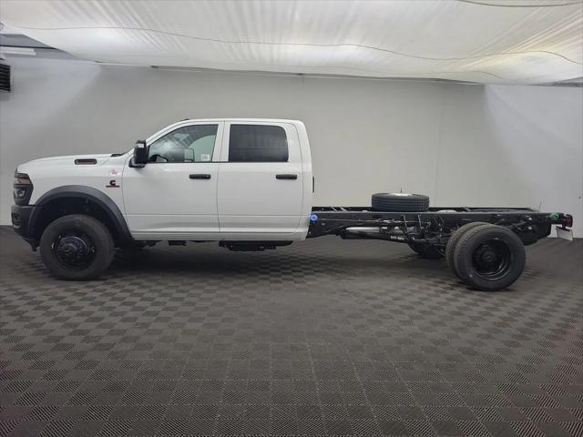2026 RAM Ram 5500 Chassis Cab RAM 5500 TRADESMAN CHASSIS CREW CAB 4X4 84 CA