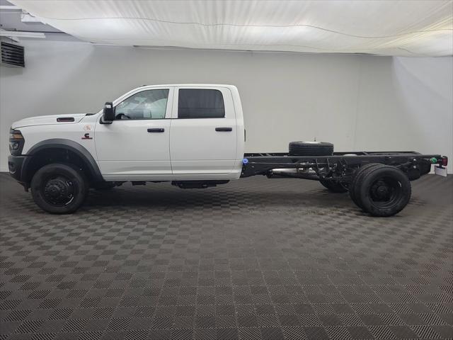 2026 RAM Ram 5500 Chassis Cab RAM 5500 TRADESMAN CHASSIS CREW CAB 4X4 84 CA