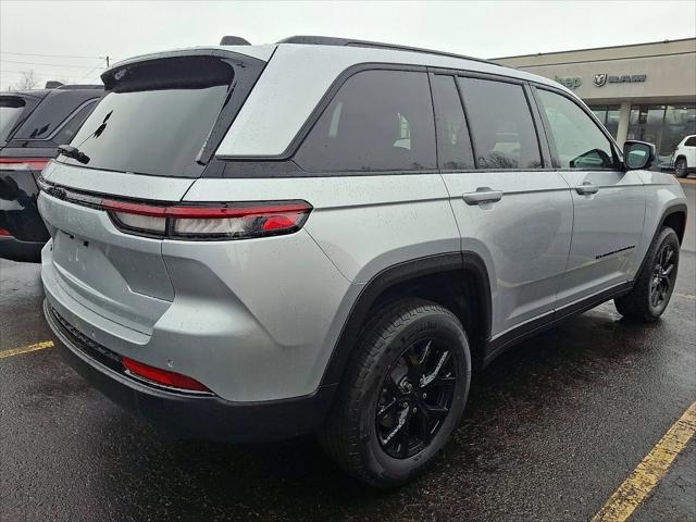 2025 Jeep Grand Cherokee Altitude 4x4