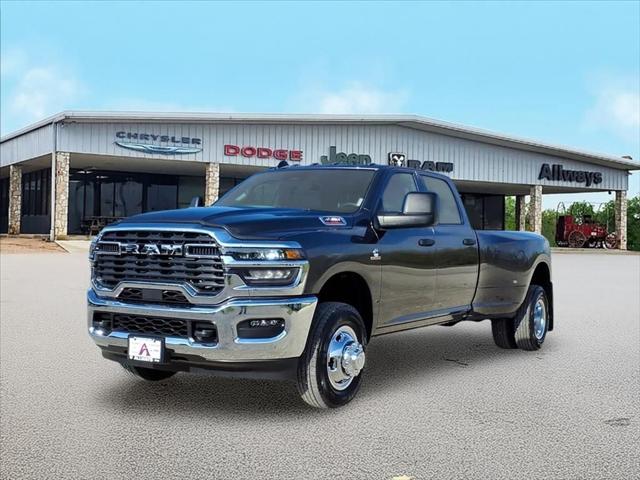 2026 RAM Ram 3500 RAM 3500 TRADESMAN CREW CAB 4X4 8 BOX