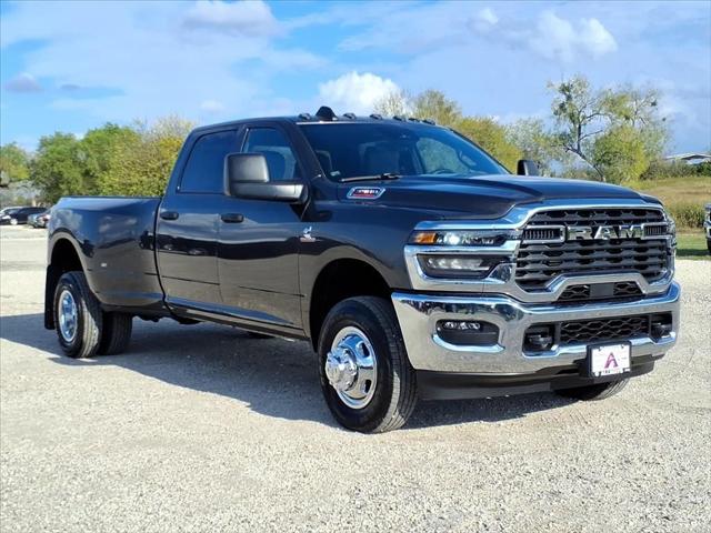 2026 RAM Ram 3500 RAM 3500 TRADESMAN CREW CAB 4X4 8 BOX