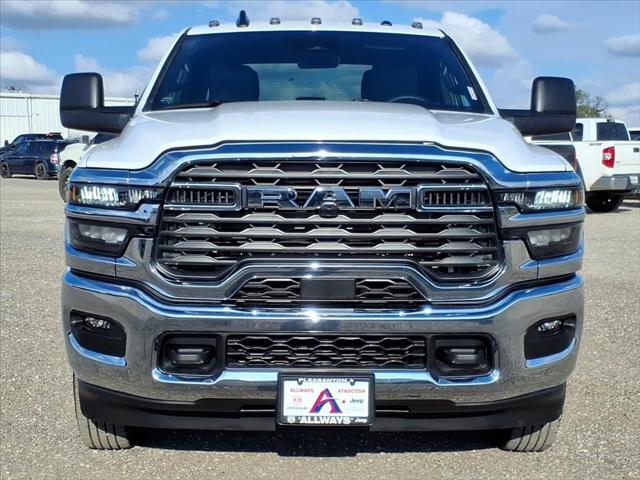 2026 RAM Ram 3500 RAM 3500 TRADESMAN CREW CAB 4X4 8 BOX