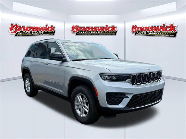 2025 Jeep Grand Cherokee GRAND CHEROKEE LAREDO X 4X4 2025 Jeep Grand Cherokee GRAND CHEROKEE LAREDO X 4X4