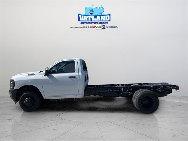 2026 RAM Ram 3500 Chassis Cab RAM 3500 TRADESMAN CHASSIS REGULAR CAB 4X4 84 CA