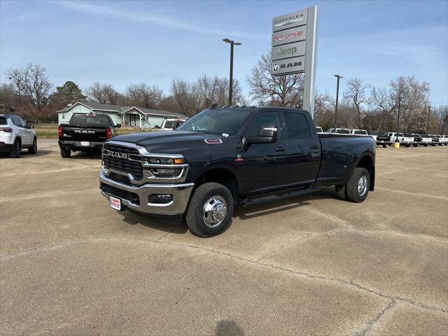 2026 RAM Ram 3500 RAM 3500 TRADESMAN CREW CAB 4X4 8 BOX