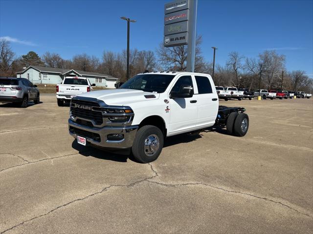 2026 RAM Ram 3500 Chassis Cab RAM 3500 TRADESMAN CREW CAB CHASSIS 4X4 60 CA 2026 RAM Ram 3500 Chassis Cab RAM 3500 TRADESMAN CREW CAB CHASSIS 4X4 60 CA