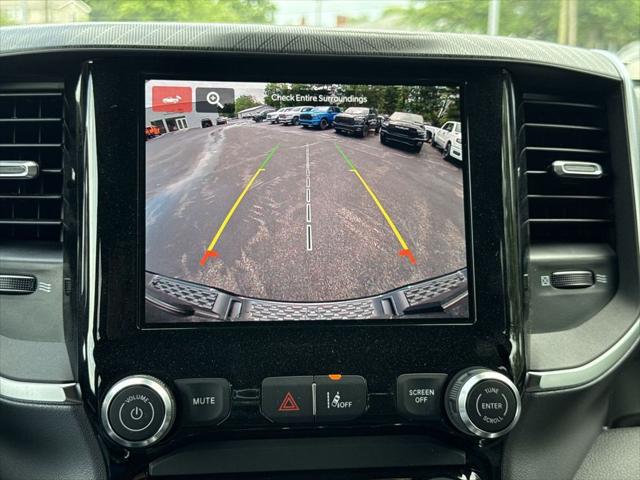 2026 Ram 1500 Express Crew Cab 4x4 5'7" Box
