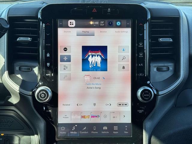 2026 RAM Ram 3500 RAM 3500 TRADESMAN CREW CAB 4X4 8 BOX