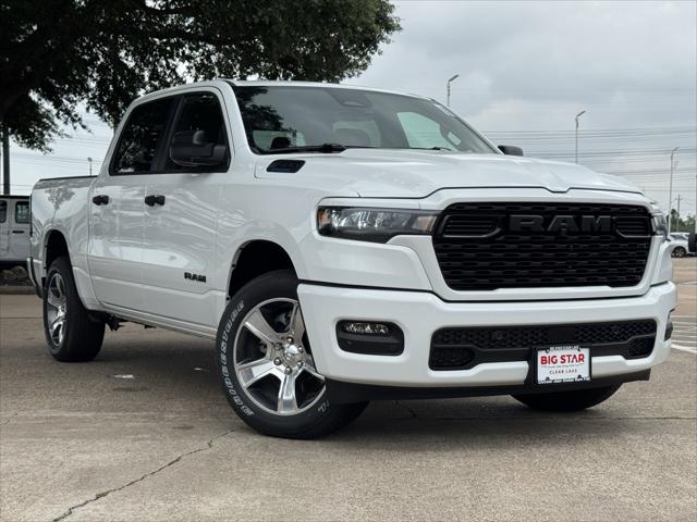 2026 RAM Ram 1500 RAM 1500 EXPRESS CREW CAB 4X2 57 BOX