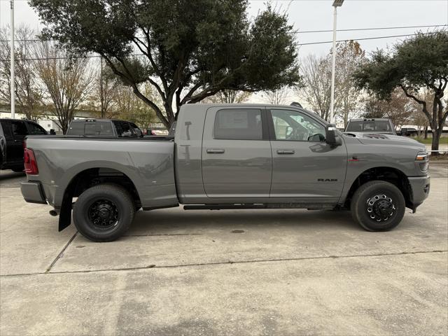2026 RAM Ram 3500 RAM 3500 LARAMIE MEGA CAB 4X4 64 BOX 2026 RAM Ram 3500 RAM 3500 LARAMIE MEGA CAB 4X4 64 BOX