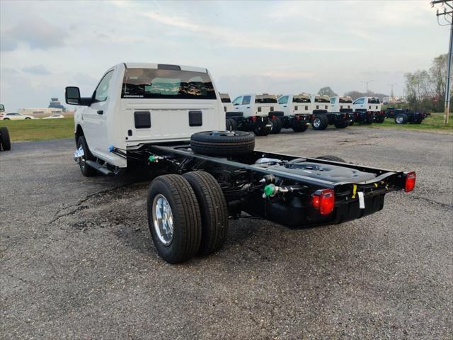 2026 RAM Ram 3500 Chassis Cab RAM 3500 TRADESMAN CHASSIS REGULAR CAB 4X2 84 CA