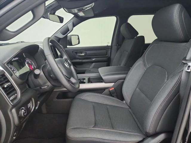 2026 Ram 1500 Express Crew Cab 4x4 5'7" Box