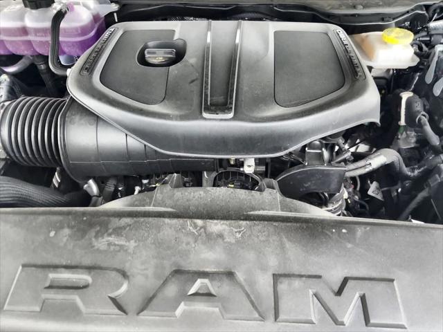 2026 Ram 1500 Express Crew Cab 4x4 5'7" Box