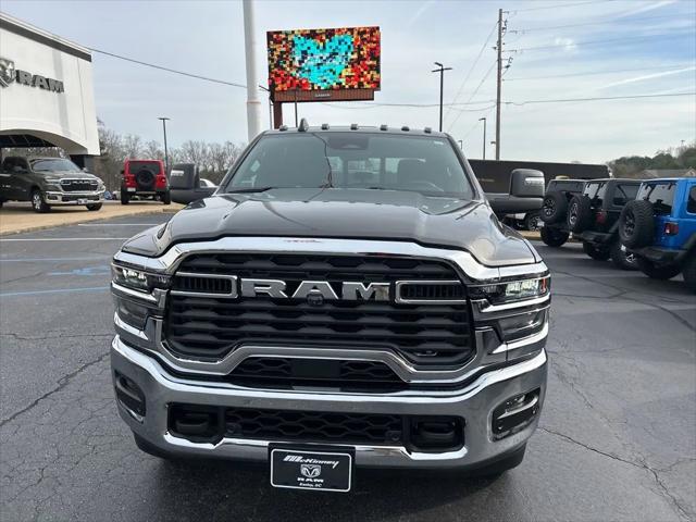 2026 RAM Ram 3500 RAM 3500 TRADESMAN CREW CAB 4X4 8 BOX