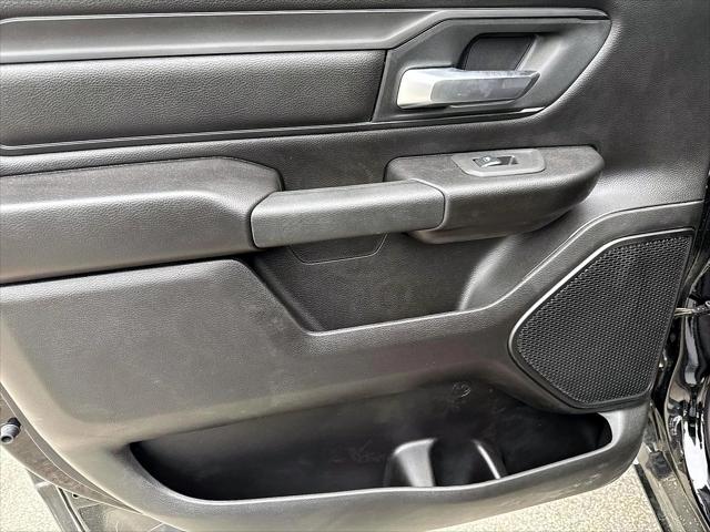 2026 Ram 1500 Tradesman Crew Cab 4x4 5'7" Box