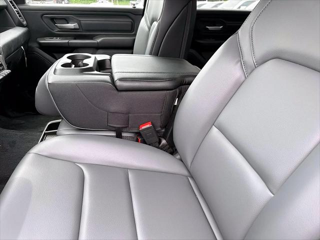 2026 Ram 1500 Tradesman Crew Cab 4x4 5'7" Box