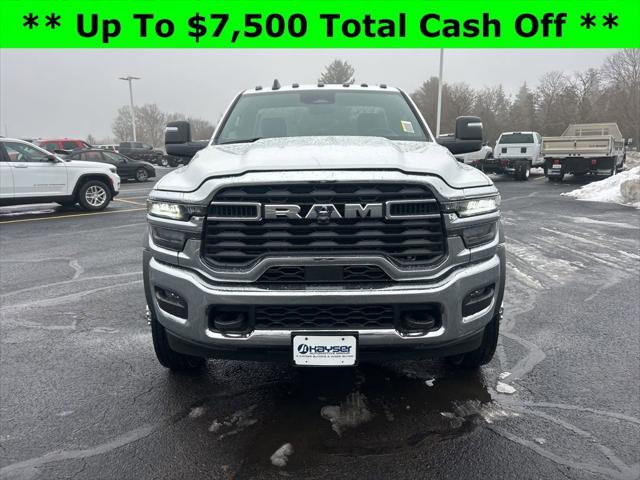 2026 RAM Ram 5500 Chassis Cab RAM 5500 TRADESMAN CHASSIS REGULAR CAB 4X4 60 CA