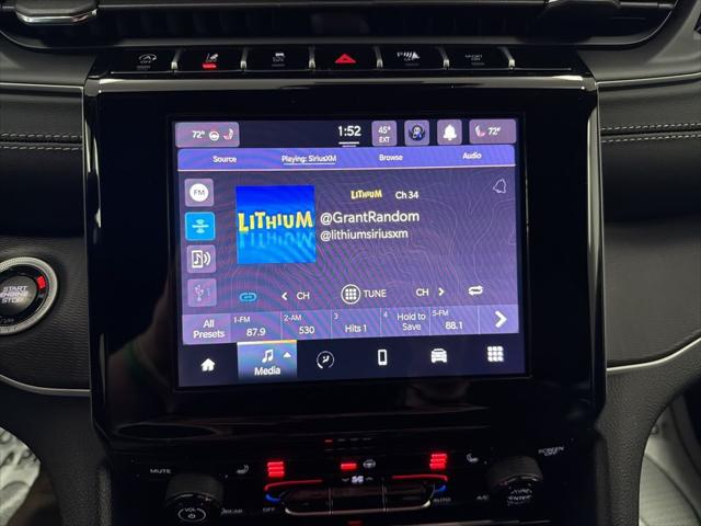2025 Jeep Grand Cherokee Laredo X 4x4