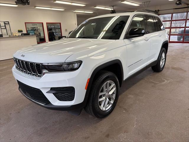 2025 Jeep Grand Cherokee Laredo X 4x4