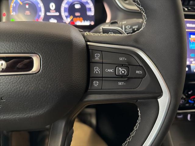 2025 Jeep Grand Cherokee Laredo X 4x4